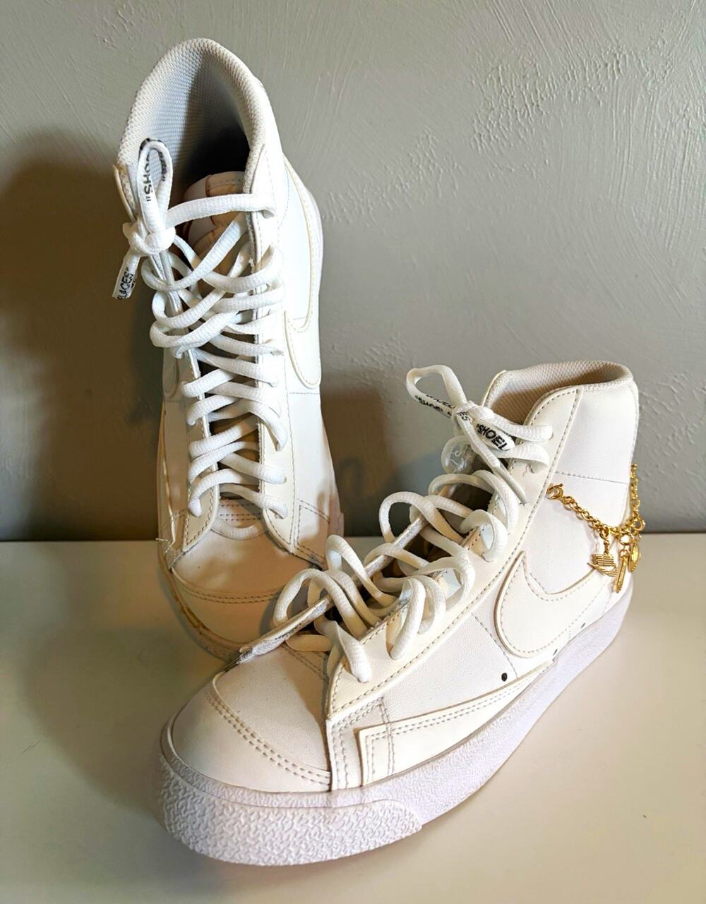 Nike Blazer Mid '77 LX Lucky Charms, pendants W Sz 8 DM0850-100 (0308) Excellent